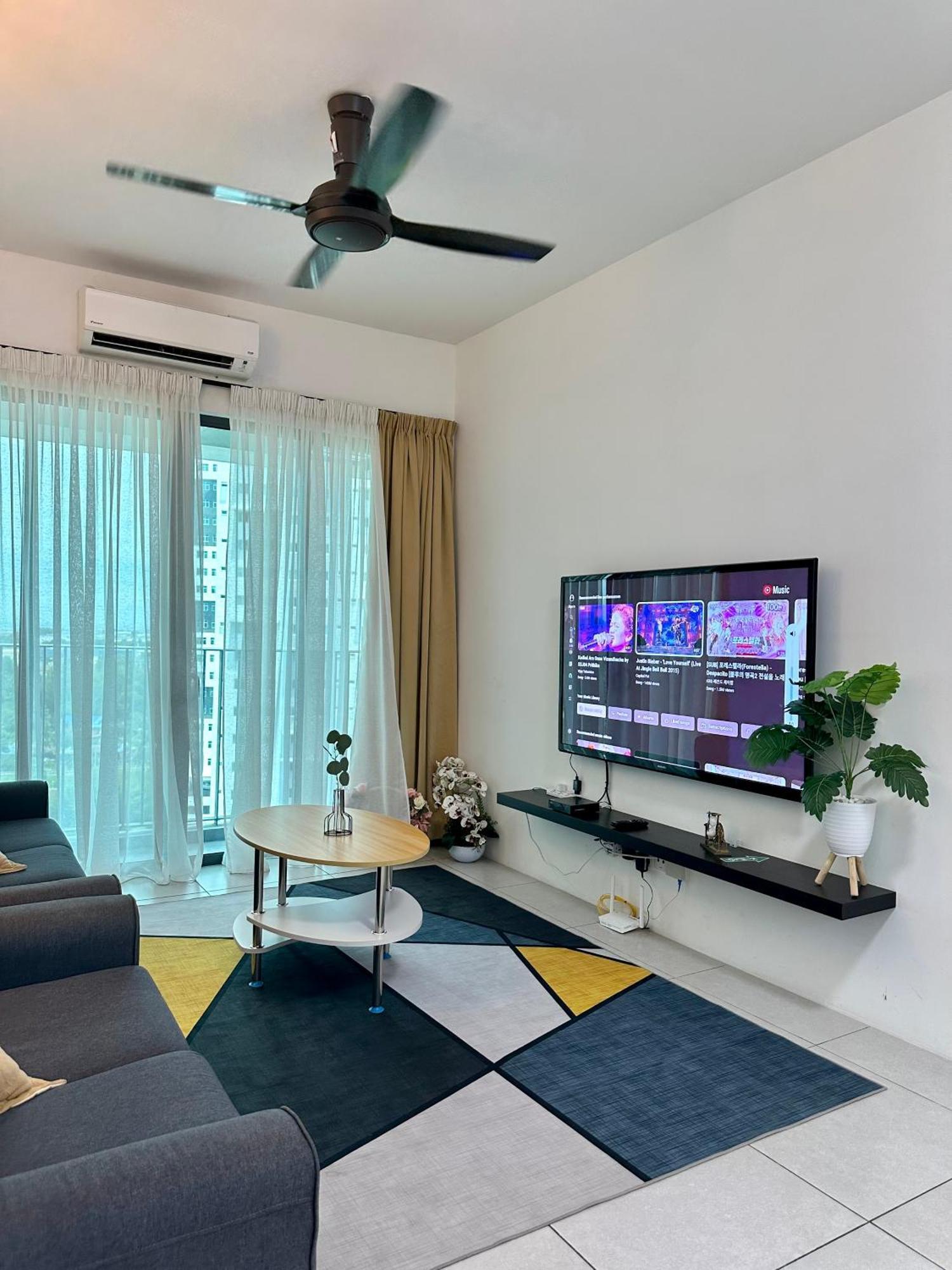Apartment 3b2r Meritus Residensi