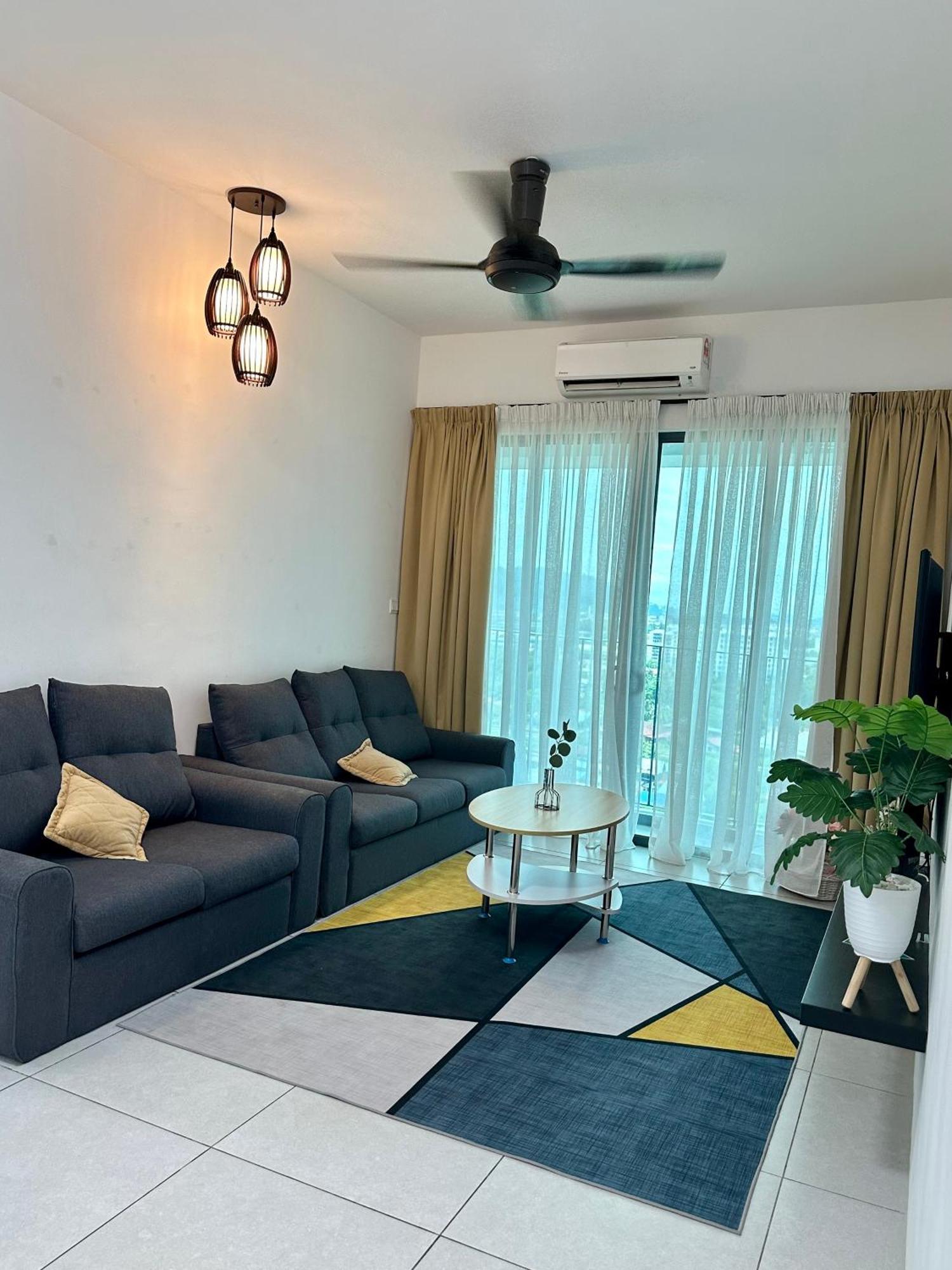 3b2r Meritus Residensi Apartment *